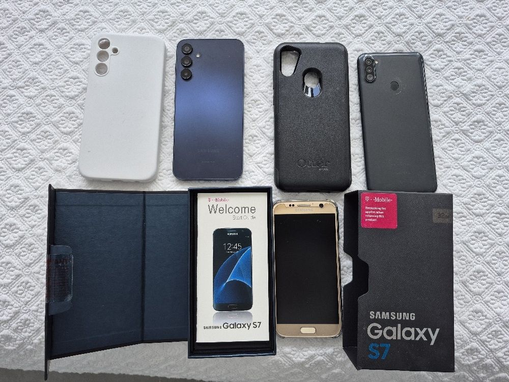 3 Samsung Cellphones (2 w/ Otterbox Cases)