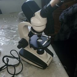 Ken A Vision T1252 Microscope W/USB 