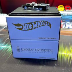 Hot Wheels Red Line Club 1:64 1961 Lincoln Continental Black Diecast with Case