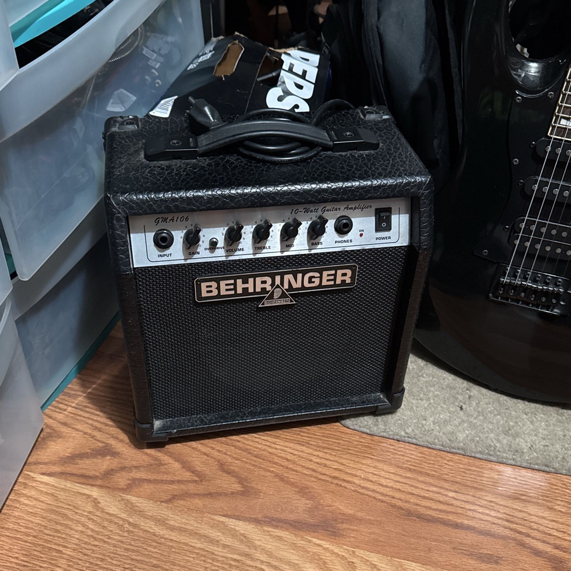 metalien behringer electric guitar with behringer amp