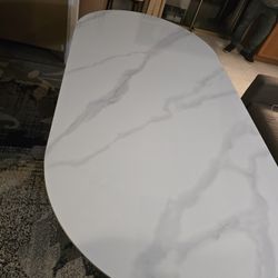 Hobart-Oval Glossy Sintered Stone Dining Table