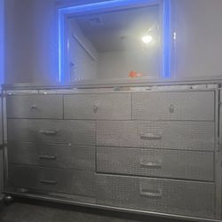 Dresser With Led Light Mirror