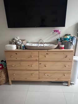 Natural Wood 6-Drawer Dresser
