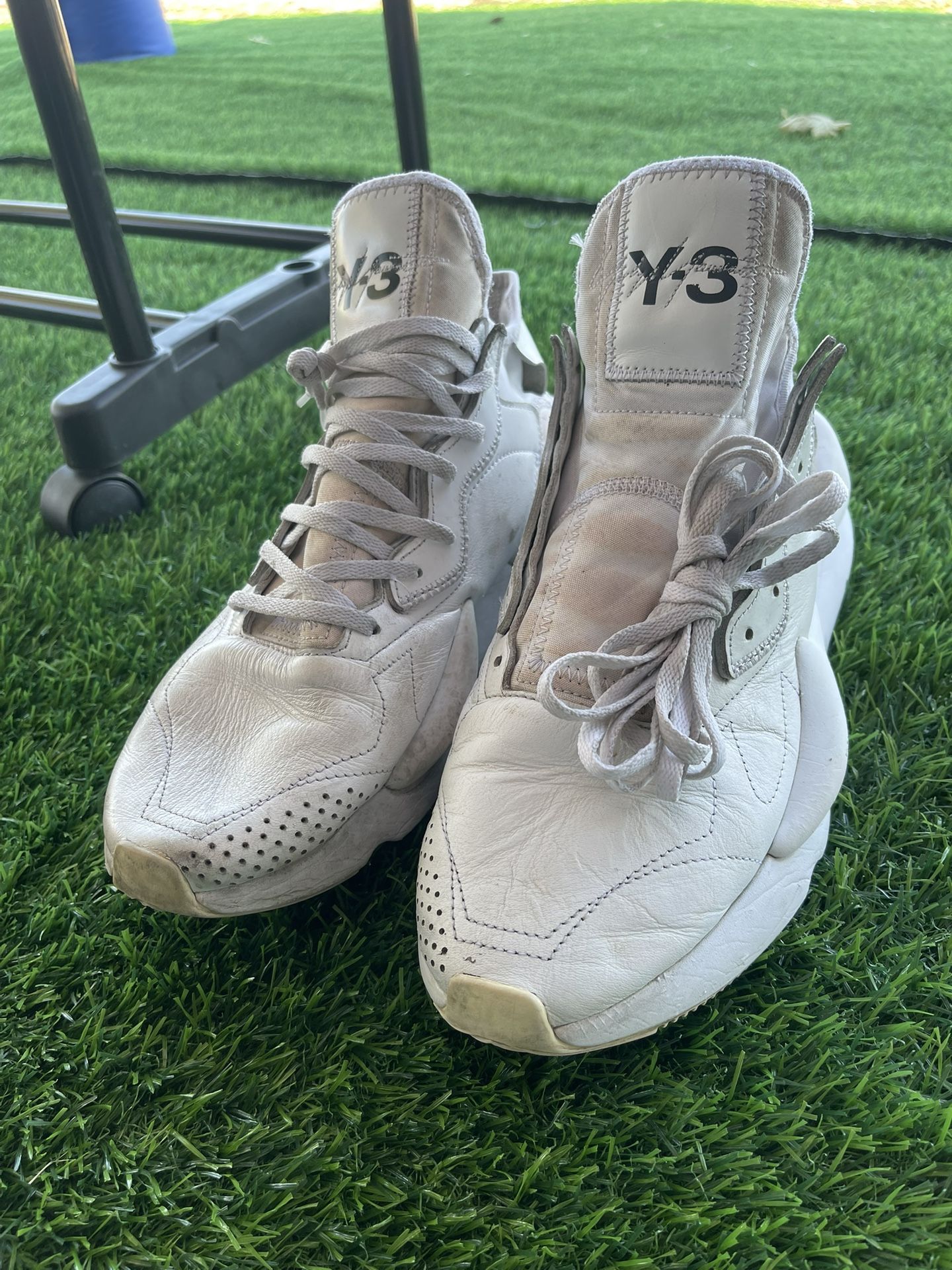 Y-3 Kaiwa “Off White”
