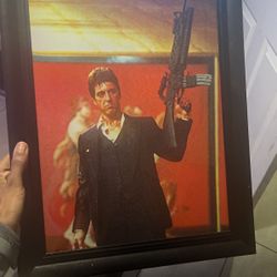 HALOGRAPHIC SCARFACE PICTURE 