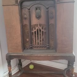 Antique Radio