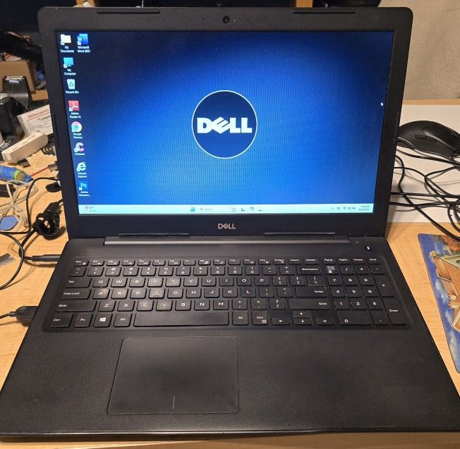 DELL LapTop 💻 DELL Latitude 3590., 1.80 GHz. CPU / 8.0 GB. RAM / 256 GB SSD Nvme - Windows 11, Wi-Fi WebCam, HDMI. Work Good ✔️
