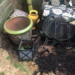 Flower pots/planters S M L, Garden tables etc. MAKE AN OFFER ! Thumbnail