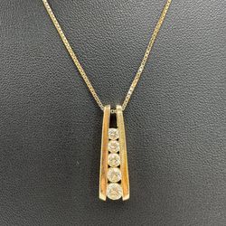 Five-Stone Diamond Pendant Necklace box chain style 14k Yellow Gold 1.5 C.T.W.