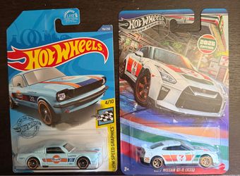 Hot Wheels 7-11 Exclusive GT-R R35 Bundle
