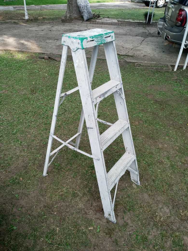 Ladder 4ft