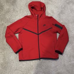 Red Nike Tech Size M