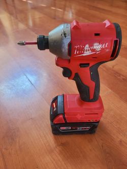 ~BRUSHLESS MILWAUKEE IMPACT DRILL WITH M18 XC 5.0 BATTERY IN GREAT WORKING CONDITION~