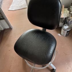 Bi O Fit Electronic Bench Stool W/ Ground 