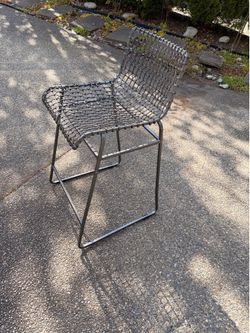 5 metal bar stools