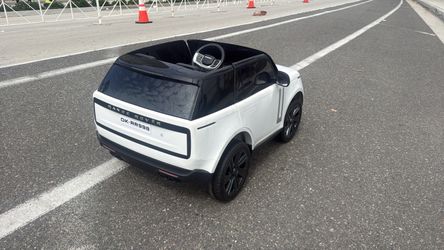 24V Range Rover HSE Kids Electric Ride-On Car – 2 Seater