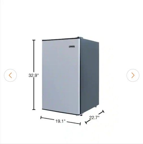 Magic Chef 4.4 cu. ft. Mini Refrigerator