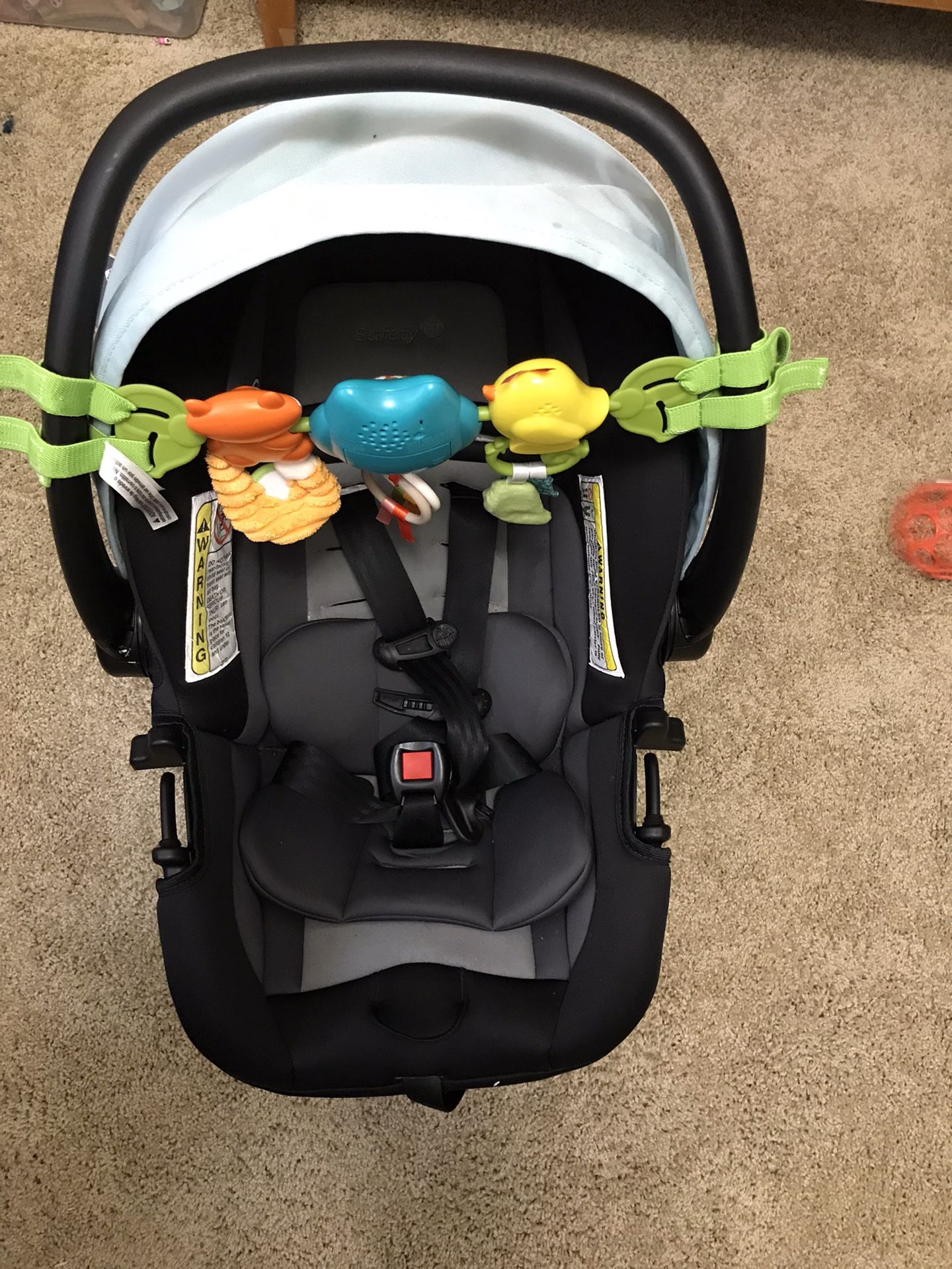 Safety 1st Infant Carseat With Or Without Toy Bar