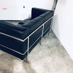 Le Corbusier Couch ( Loveseat/ 2 Seater) Black Leather &  Chrome