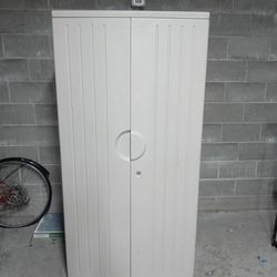 Rough and ready storage cabinet