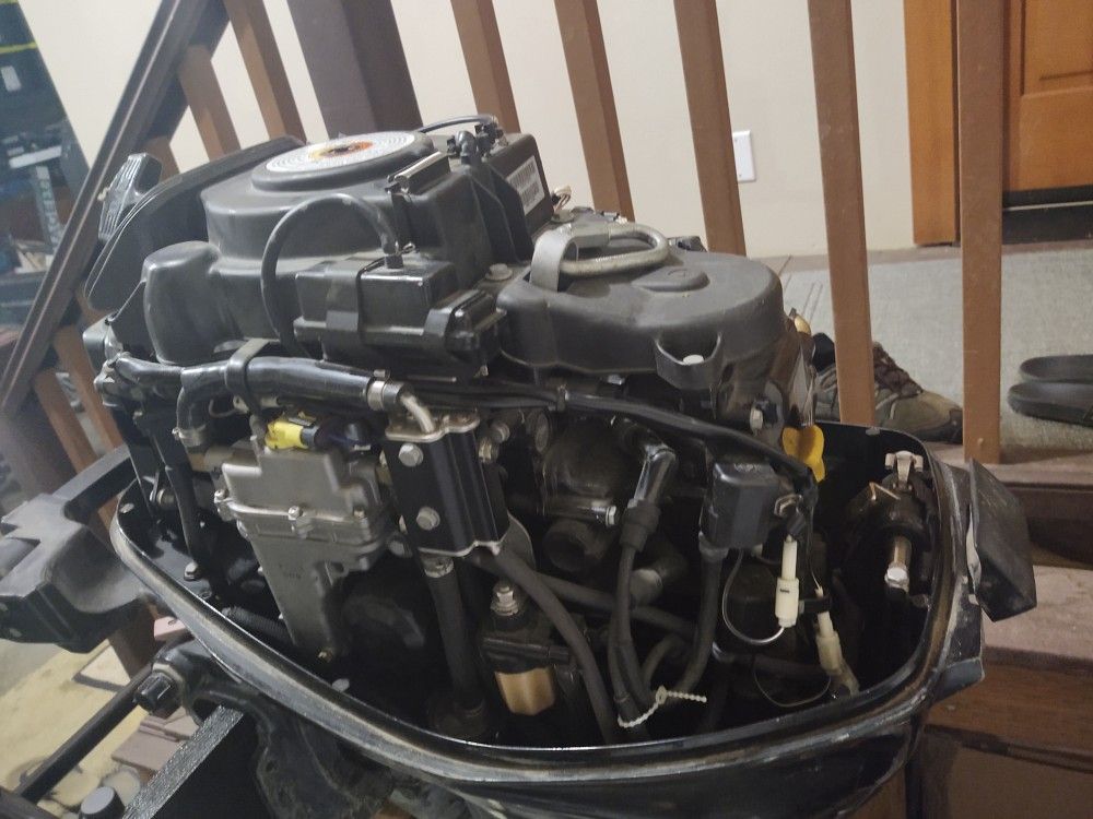 2006 Mercury 25 Hp 4 stroke outboard motor for Sale in Olympia, WA