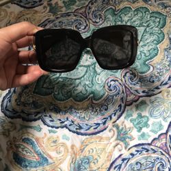 Gucci Sunglasses GG1402S Authentic 
