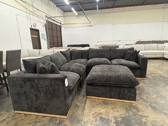 Section Sofa Couch - Financing/Delivery Available