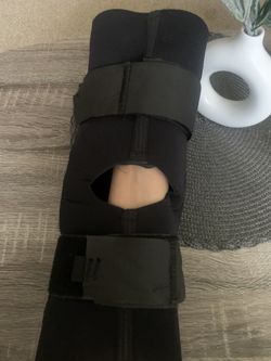 Compression Knee Brace