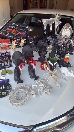 BIG lot of Halloween.  $40 everything.