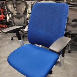Lightly Used Steelcase Amia Chair