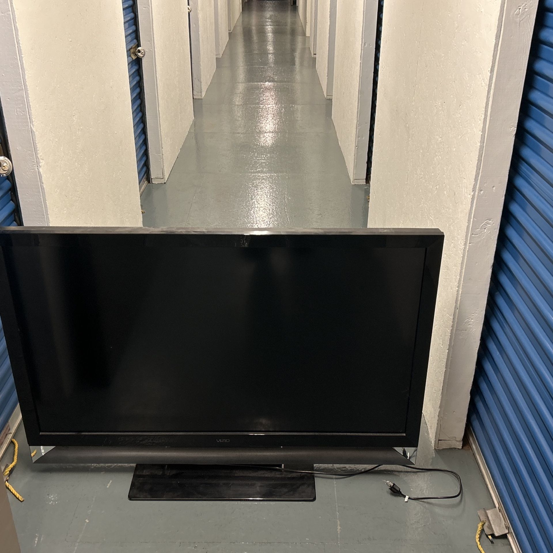 VIZIO VF550XVT1A LCD TV (VF550XVT)
