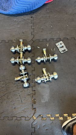 Bedroom and Bath Door Handles 