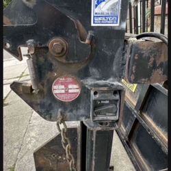 Waltco Box Truck Gate Lift, In Good Working Condition