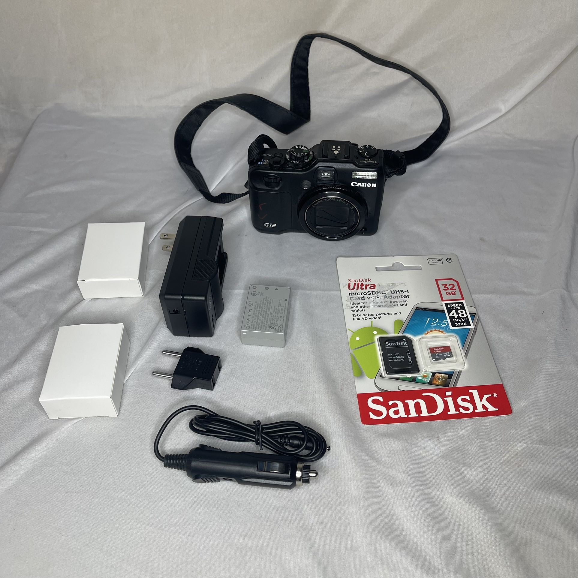 Canon G12 10MP Black Digital Camera 5x Optical with Charger, Battery and SD Card