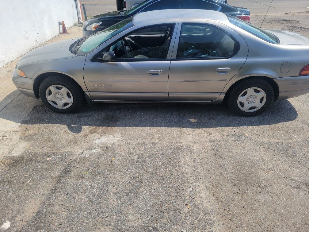 1998 Dodge Stratus