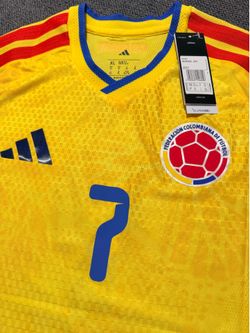 🇨🇴Colombia “Luis Diaz” Jersey🟡Size L/XL Available⚽️Message me if interested✅