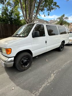 2015 Ford E-350