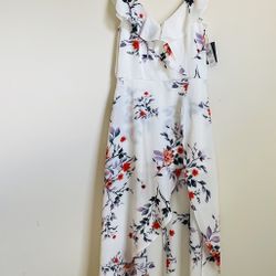 Beautiful  Women (Juniors) Dress , Size: S , New Brand , Price :$20