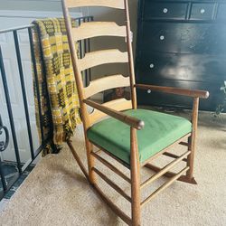 Antique rocking Chair