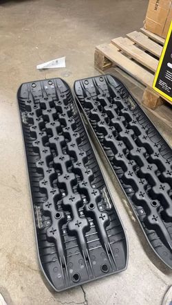 Off-Road Traction Boards, Recovery Tracks Traction Mat for 4x4 Vehicles Tire
