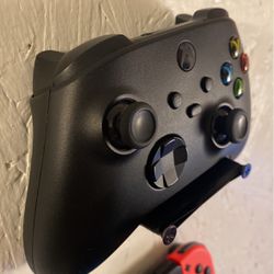 Xbox One Wireless Controller With Recharging Battery 
