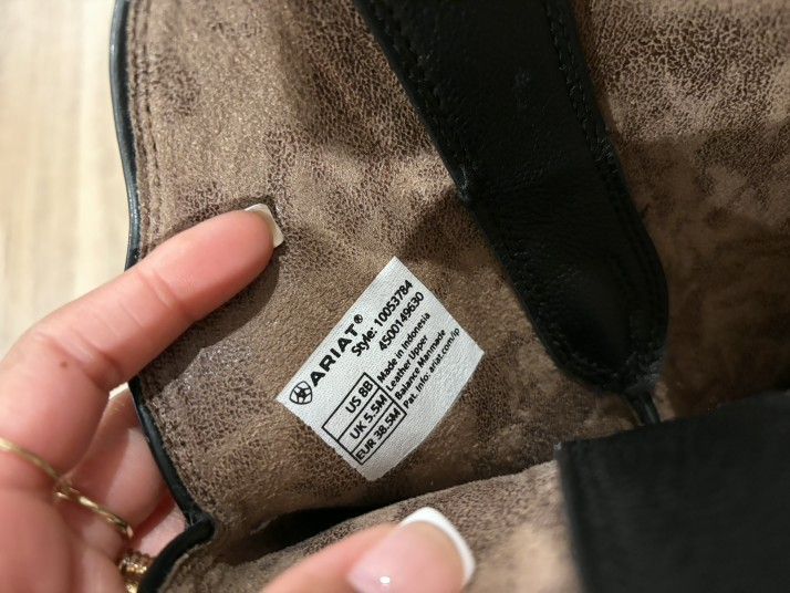 Ariat Cowboy Boots For *WOMEN*