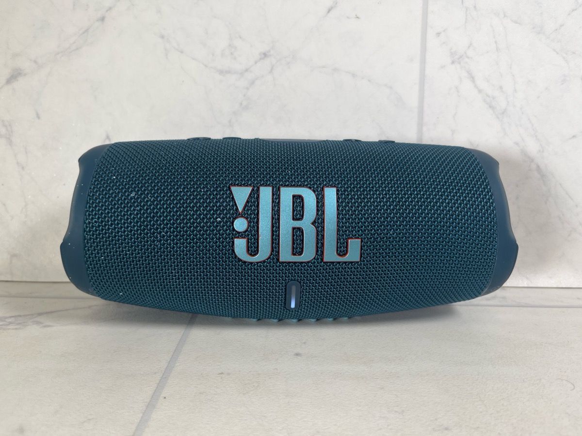 JBL Charge 5 portable Bluetooth speaker (A1G011051)