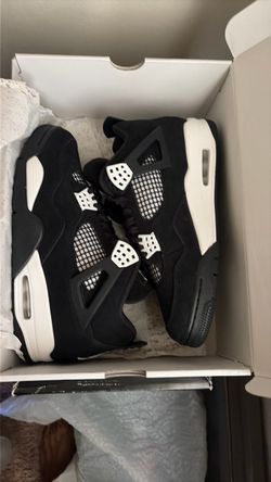 Air Jordan 4 Retro 'White Thunder' size 10