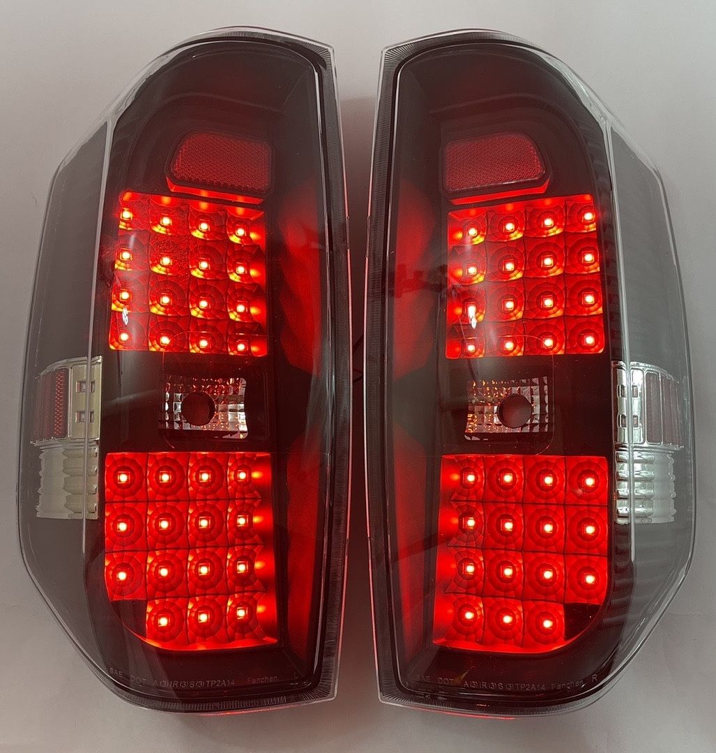 14-18 Toyota Tundra LED Black / Clear Tail Lights Luces Traseras Micas Focos Faros Calavares