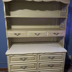 Dresser Set
