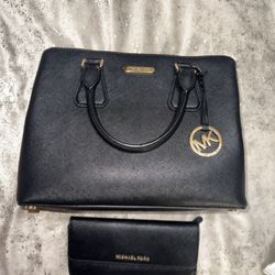 MICHAEL KORS SMALL PURSE WITH WALLET