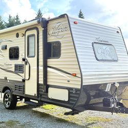 2018 Coachmen Clipper 17FT Travel Trailer Bunk House Model 