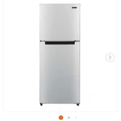 Magic Chef Refrigerator 