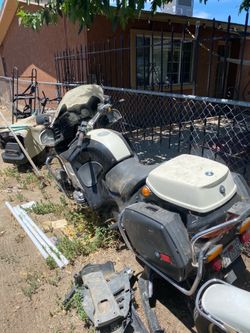 1100 BMW police motorcycle